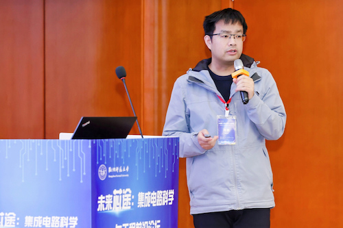 R5II1102-opq4186977578