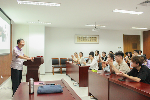 观众鼓掌-章紫源